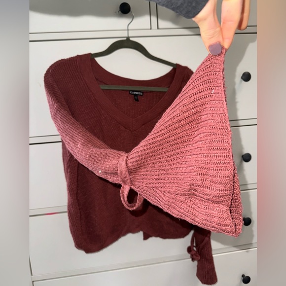 Express Bell Tie Sleeve Split Back Sweater - Picture 4 of 7